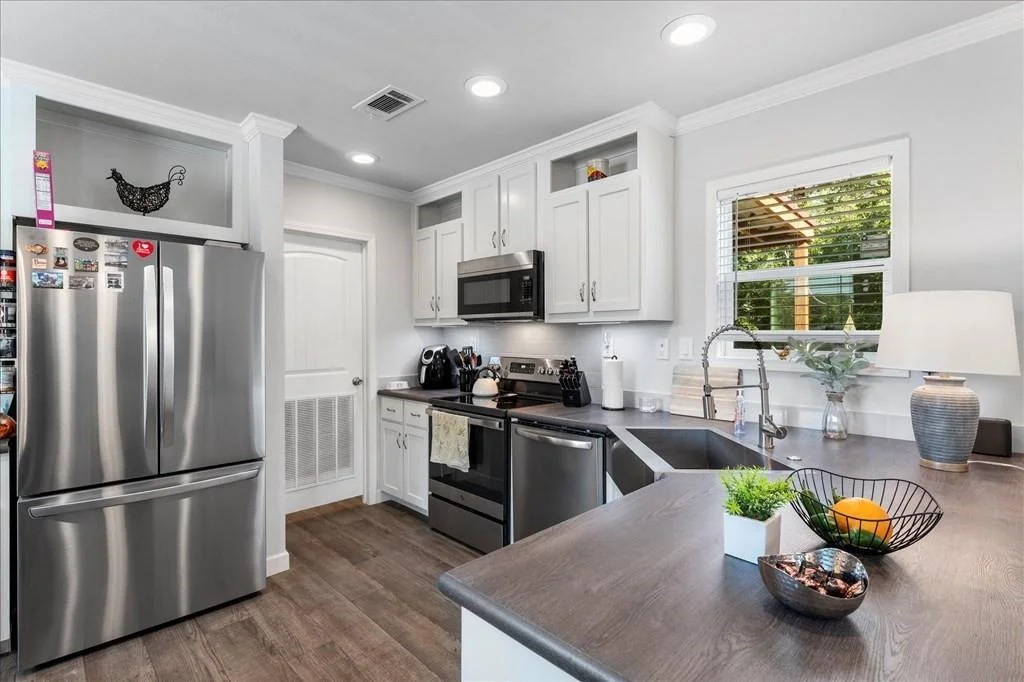 Photo of 1034 Pleasant Drive