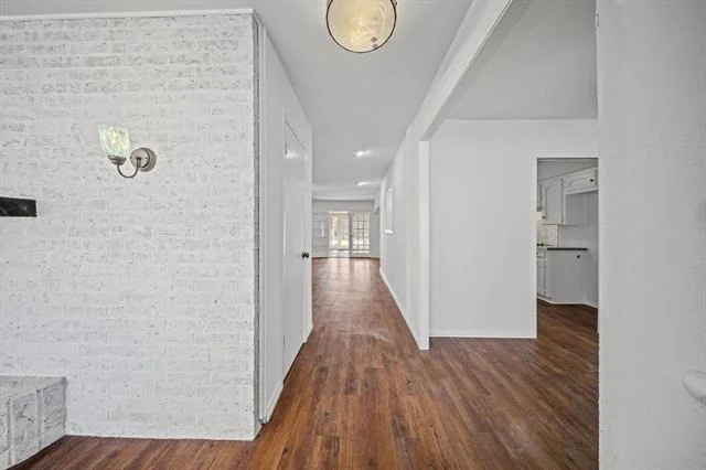 Photo of 203 Oak Forest Trail