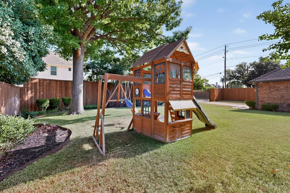 Photo of 7347 Williamswood Drive