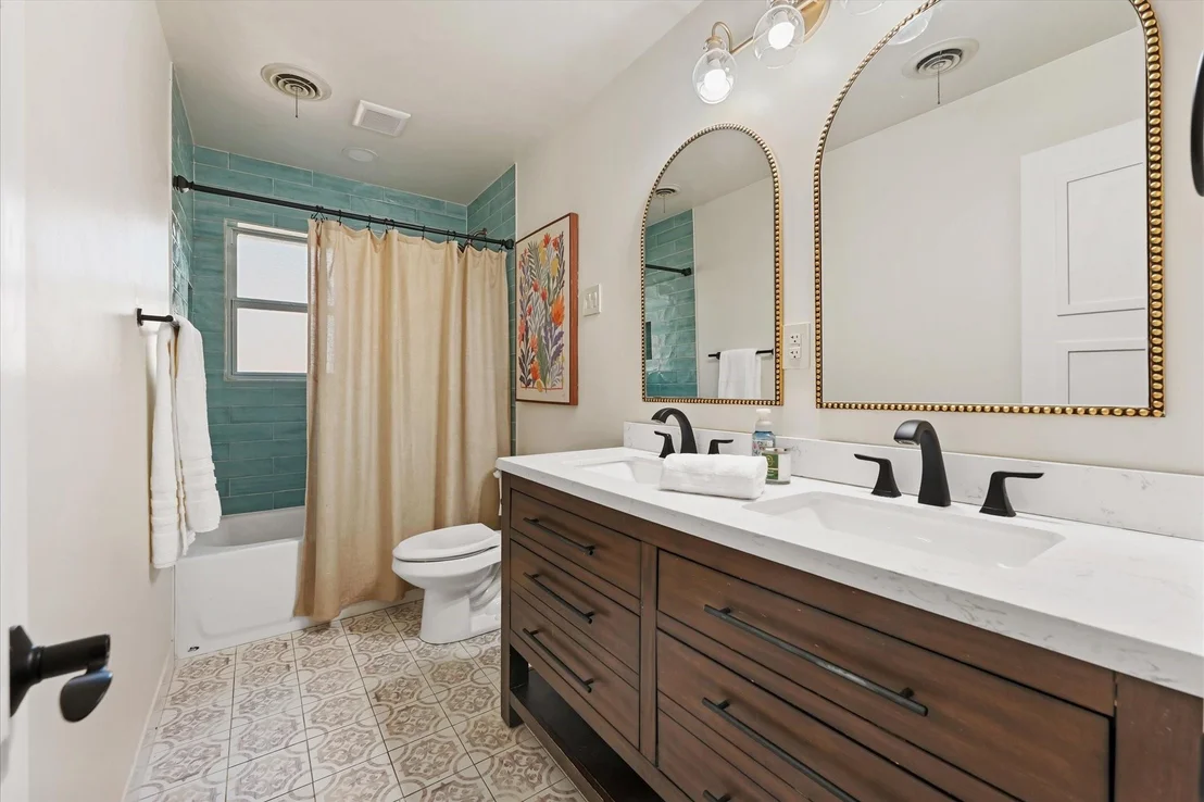 Photo of 617 Mimosa Drive