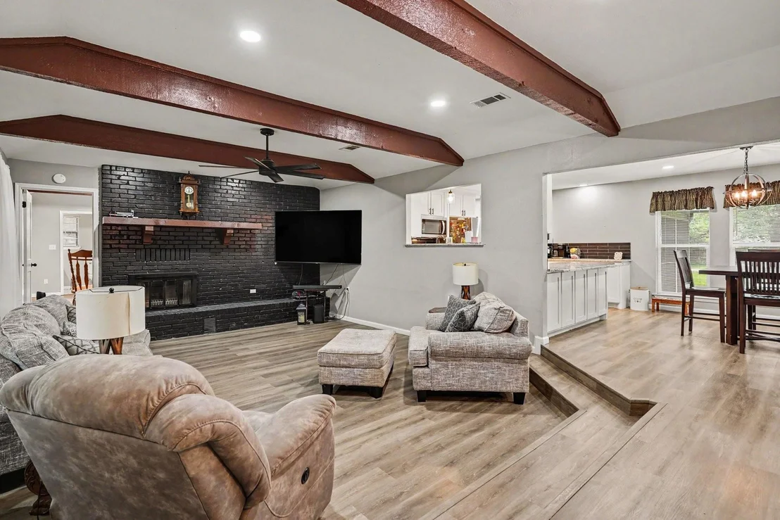 Photo of 1908 Thousand Oaks Drive