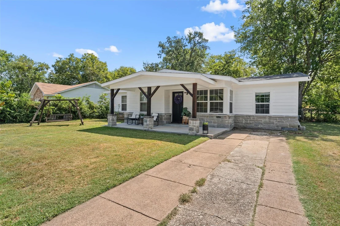 Photo of 121 Austin Street