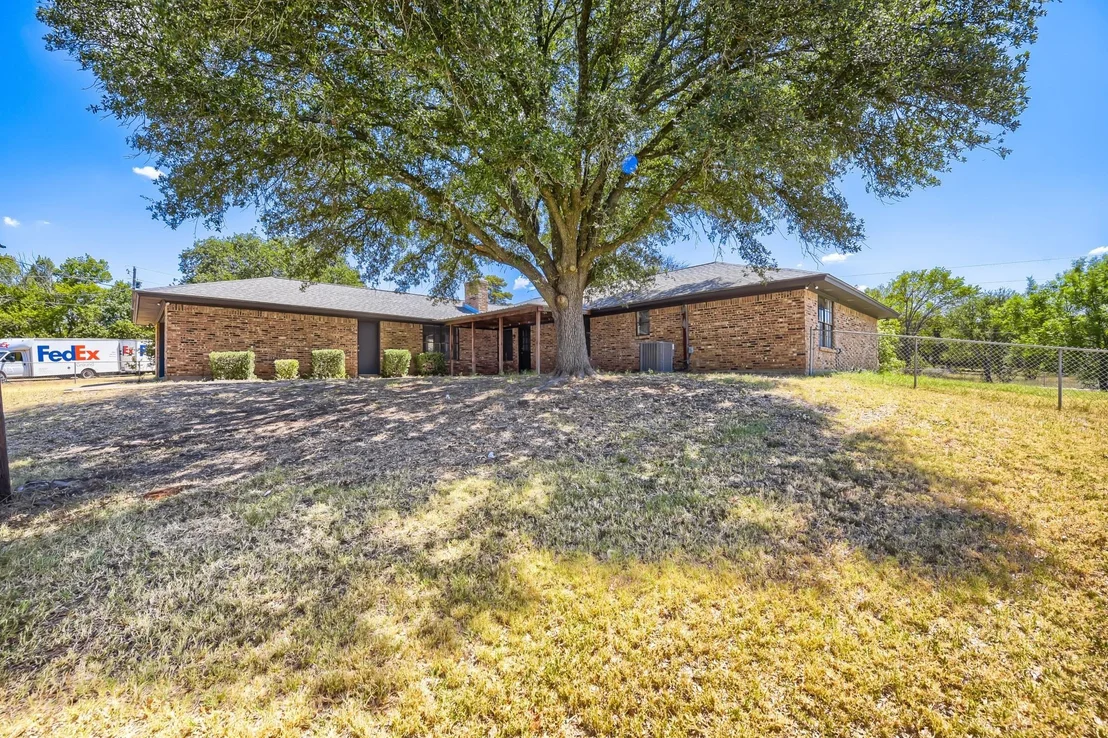 Photo of 2185 Jana Lane