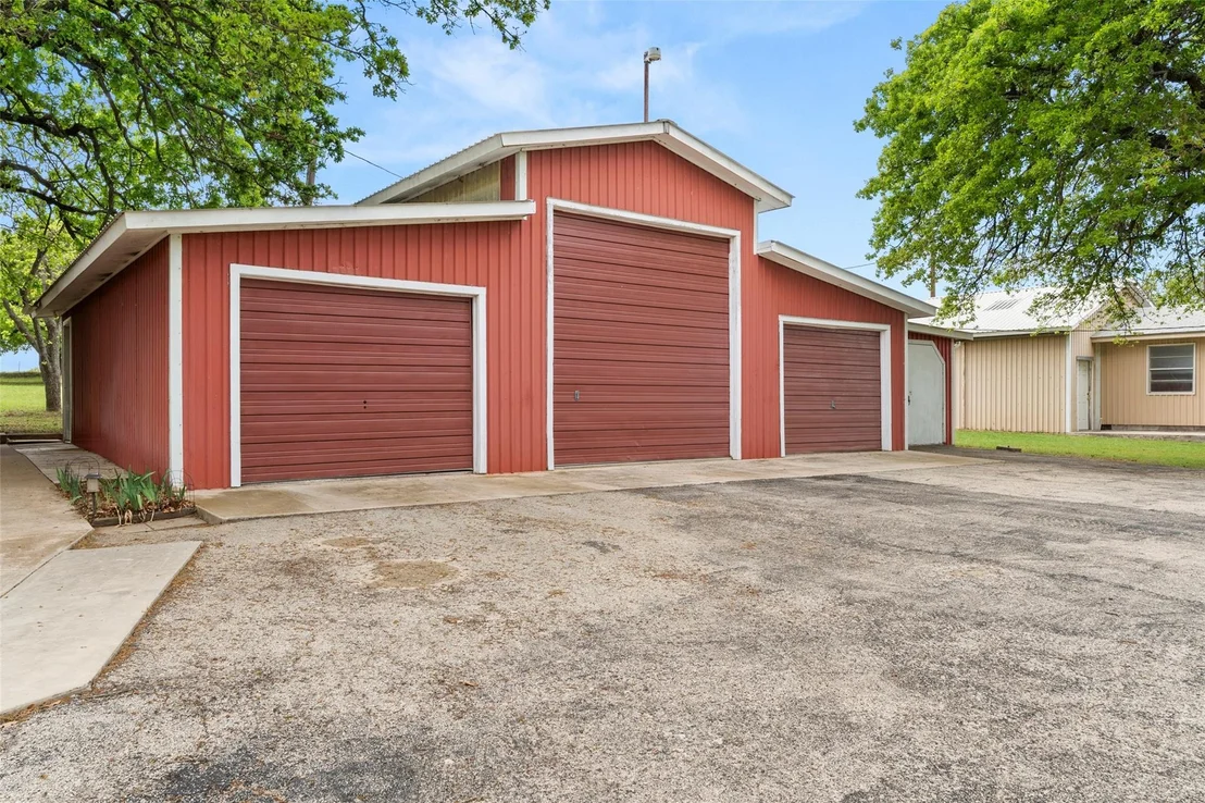 Photo of 1500 County Road 404
