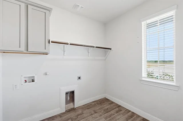 Photo of 10421 Table Bluff Street