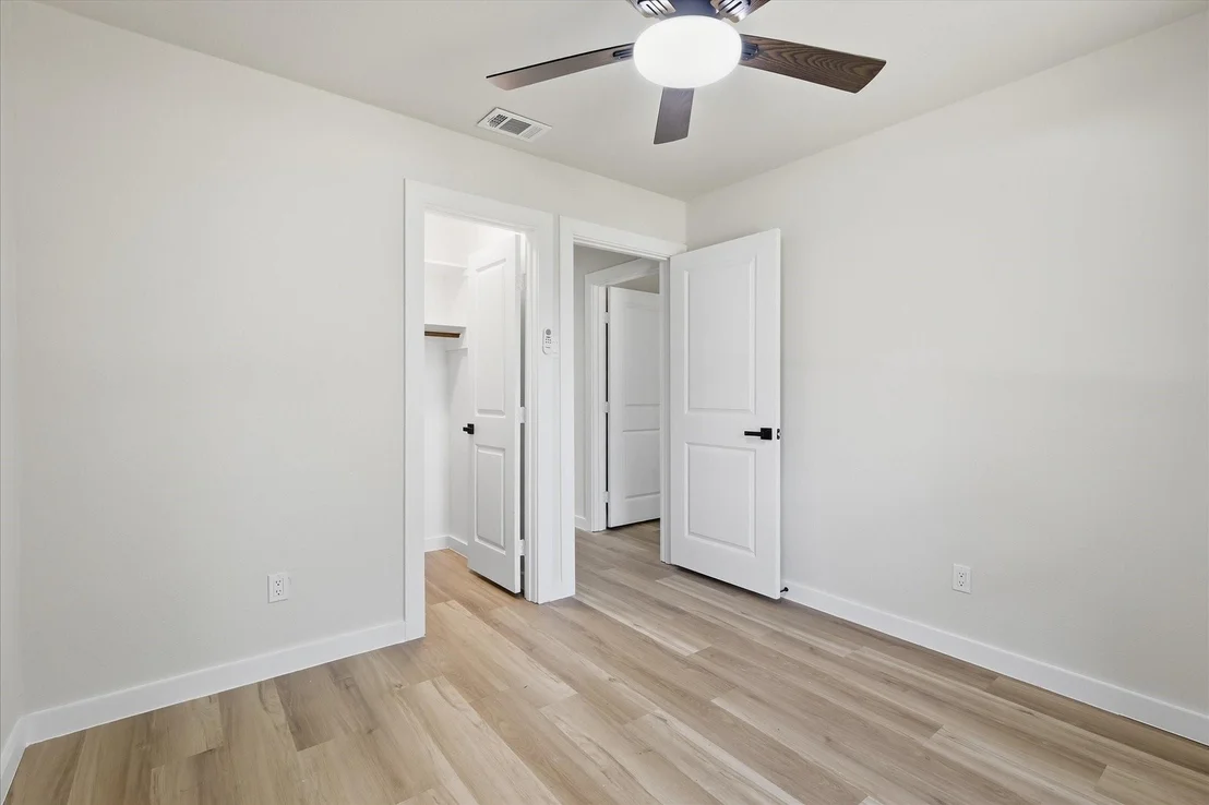 Photo of 419 Summit Drive