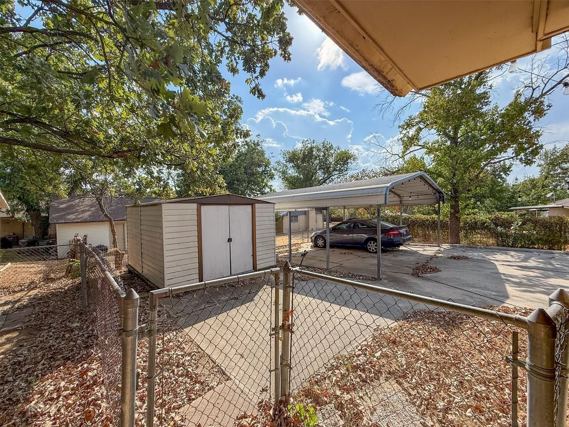 Photo of 417 W Mccart Street