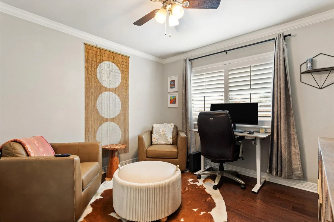 Photo of 237 E Hideaway Lane