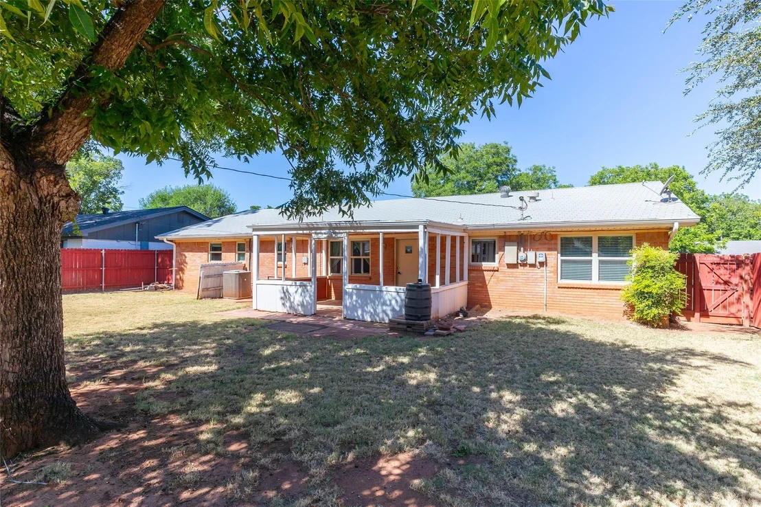 Photo of 1637 Glendale Drive