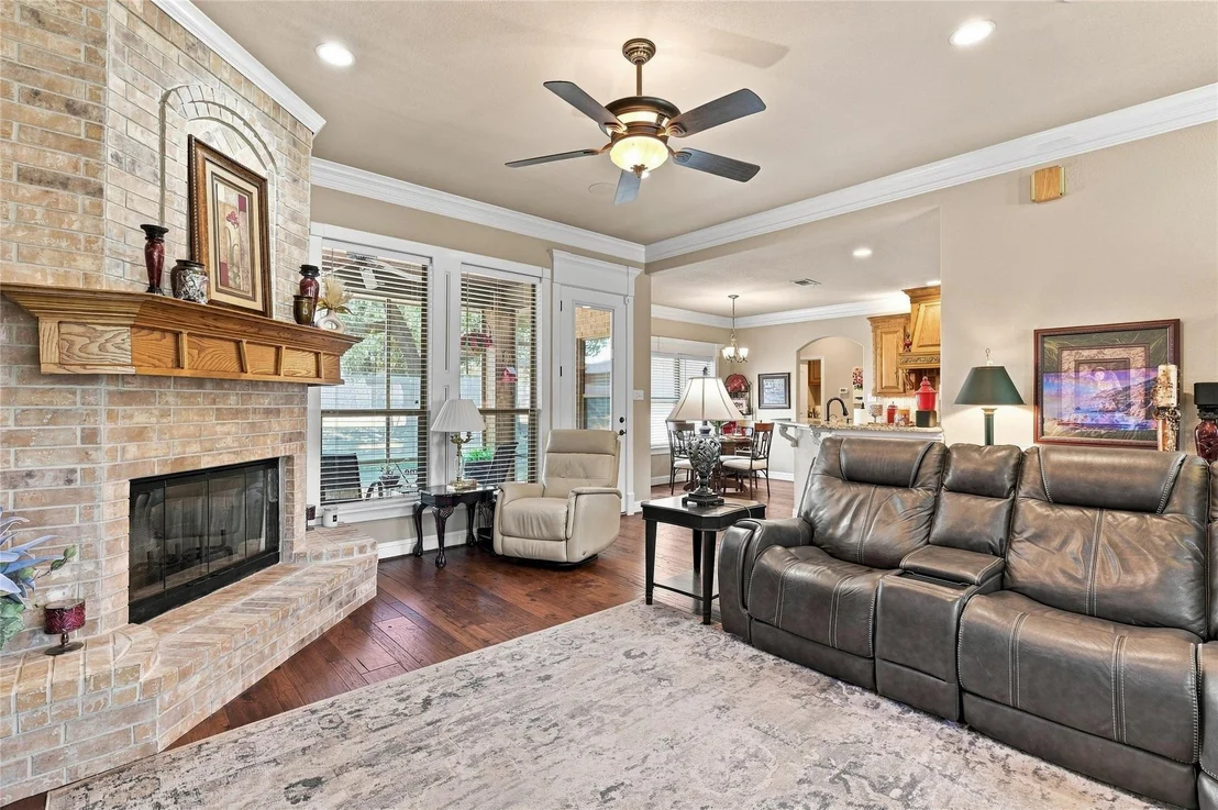 Photo of 6909 Westover Drive