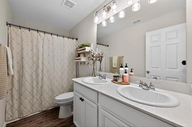 Photo of 1552 Vega Drive