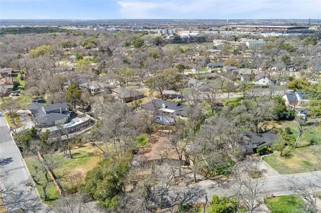 Photo of 2606 Birdcreek Drive