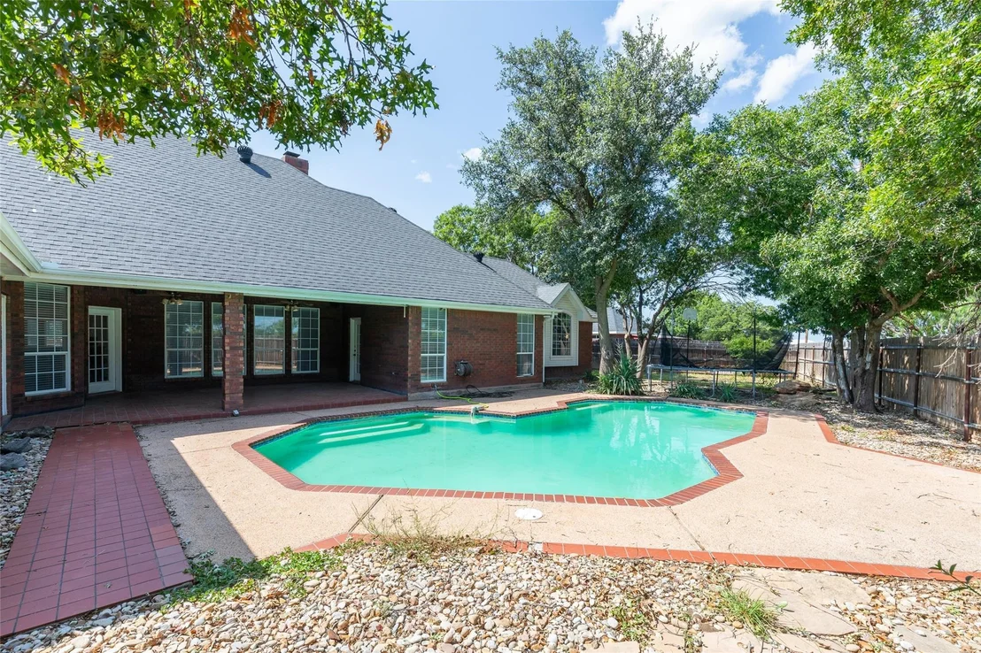 Photo of 1418 Kingwood Circle