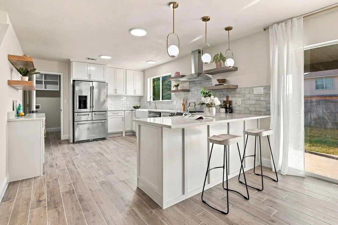 Photo of 717 Redwing Drive