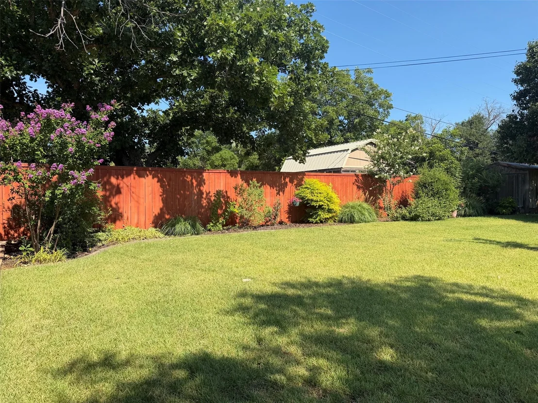 Photo of 1016 Cliff Drive