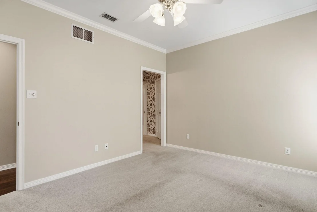 Photo of 3403 Pinecreek Drive