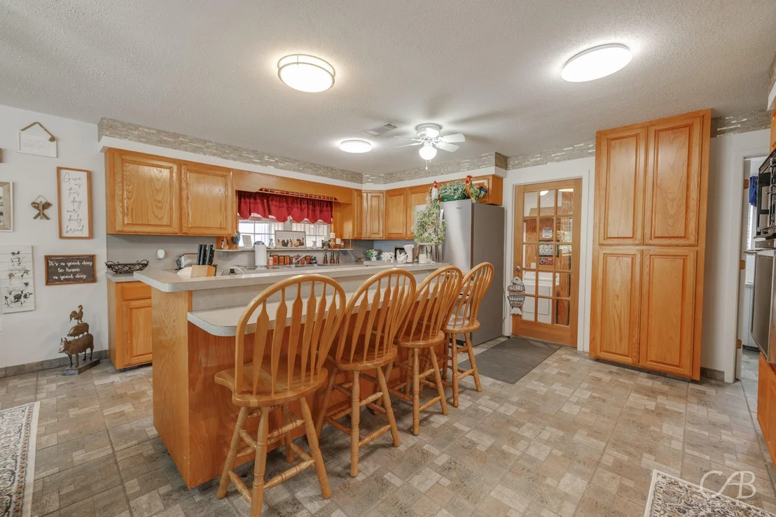 Photo of 155 Lakeview Drive