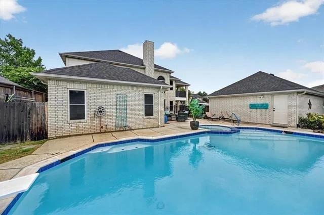 Photo of 851 Bridle Path
