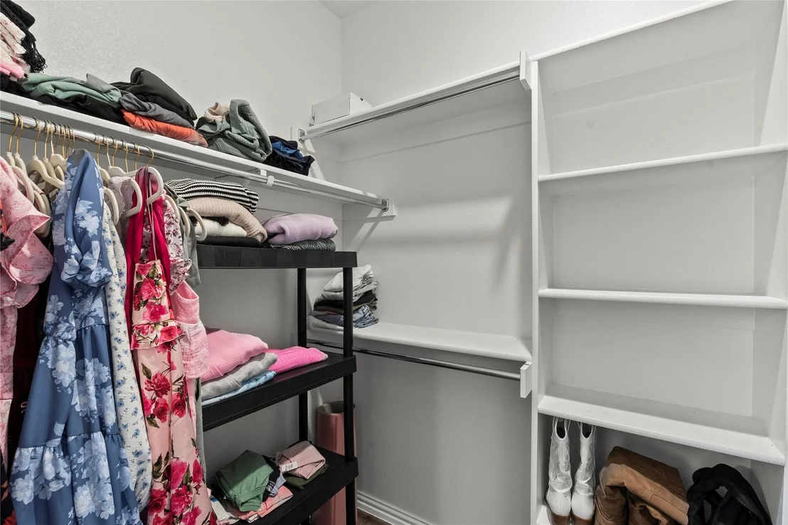 Photo of 115 Oak Springs Loop