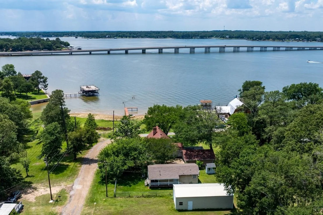 Photo of 100 W Oak Acres Drive