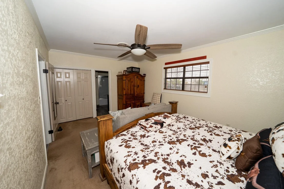 Photo of 455 5th