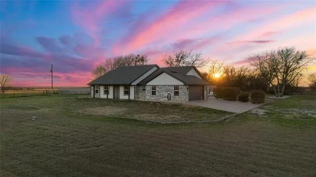 Photo of 2122 Tower Drive