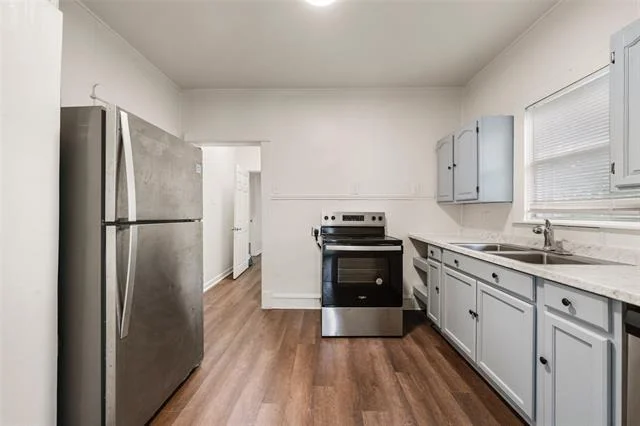 Photo of 604 Garrison Street