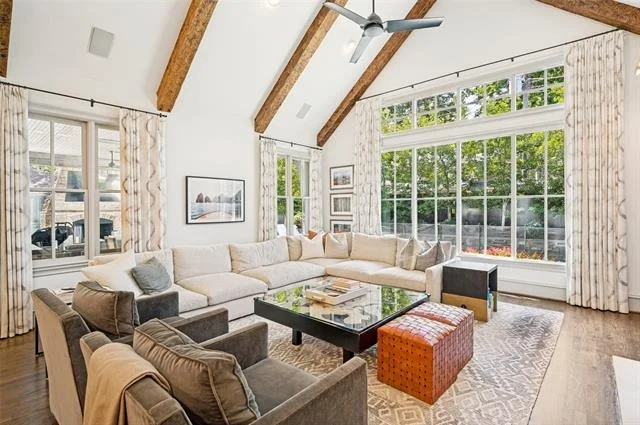 Photo of 5638 Greenbrier Drive