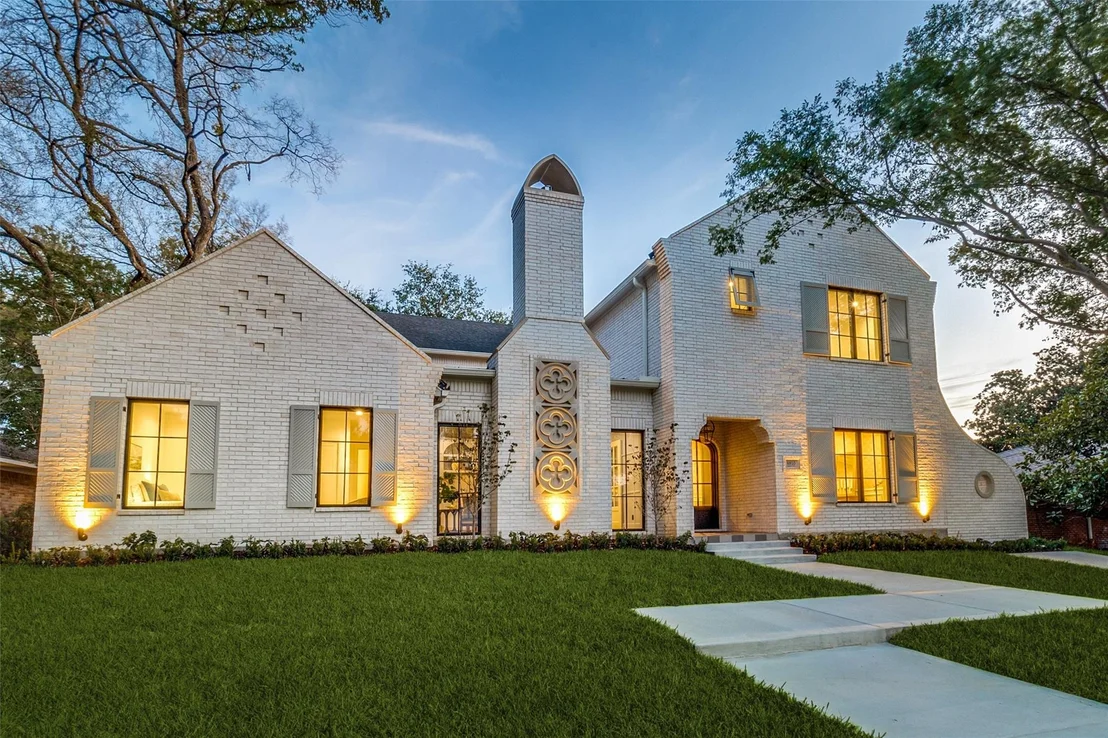Photo of 6910 Wabash Circle