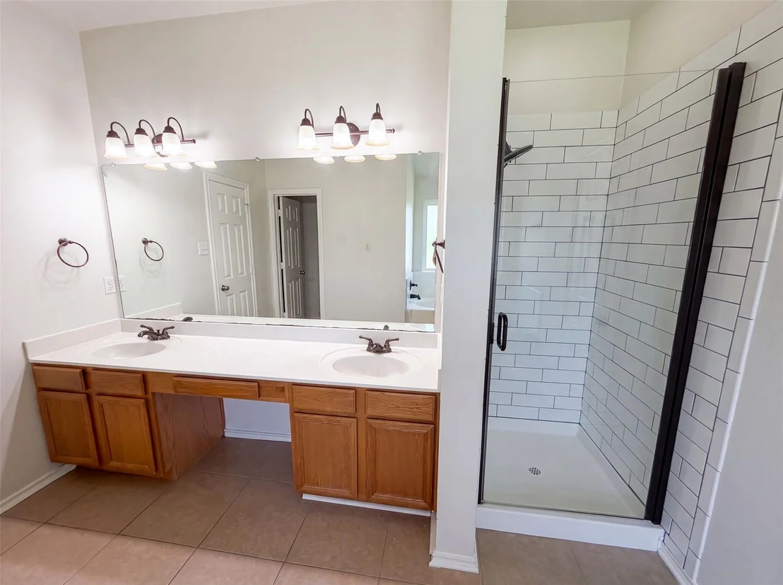 Photo of 324 Cascade Drive