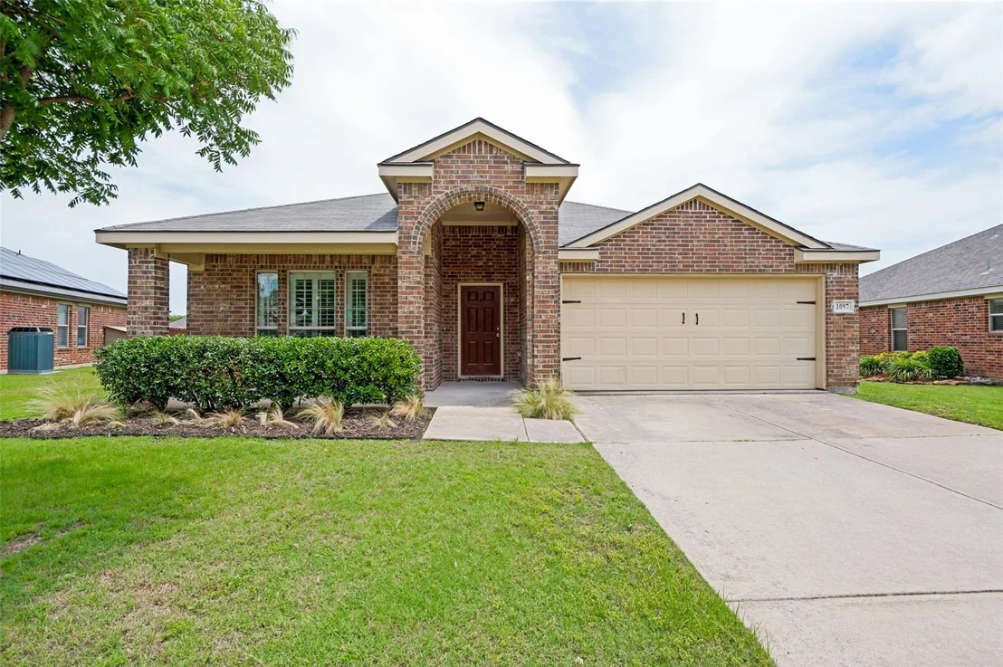 Photo of 1097 Luton Drive