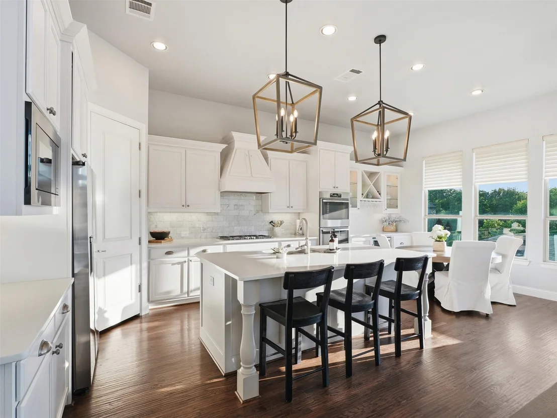 Photo of 1221 Falcon Drive