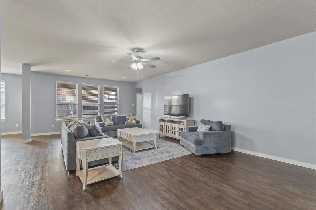 Photo of 1300 Lawnview Drive