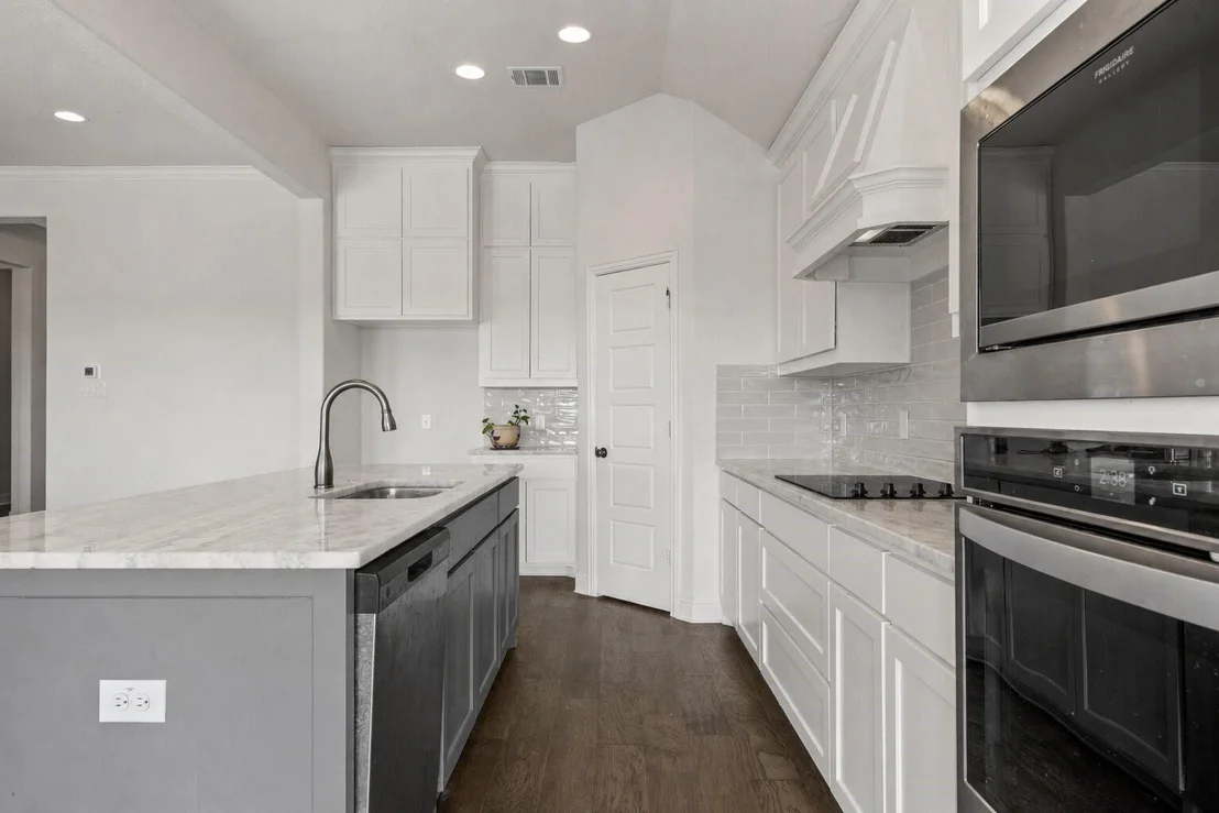 Photo of 336 Oak Meadow Trail
