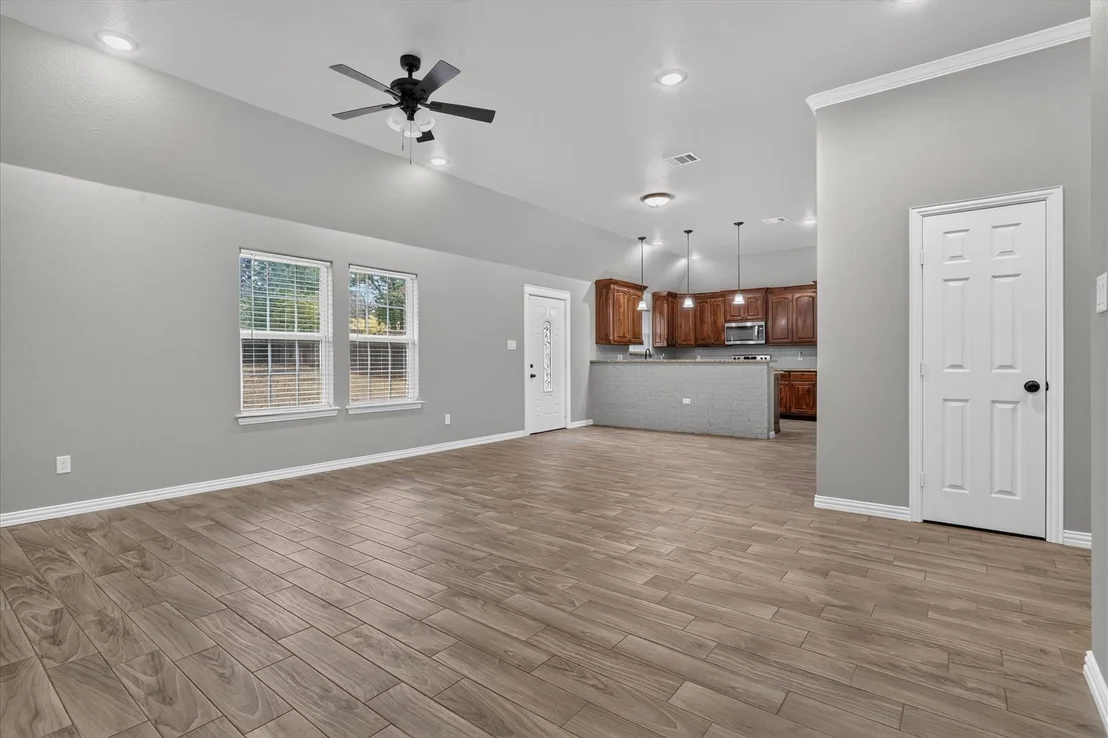 Photo of 1612 Tanglewood Drive