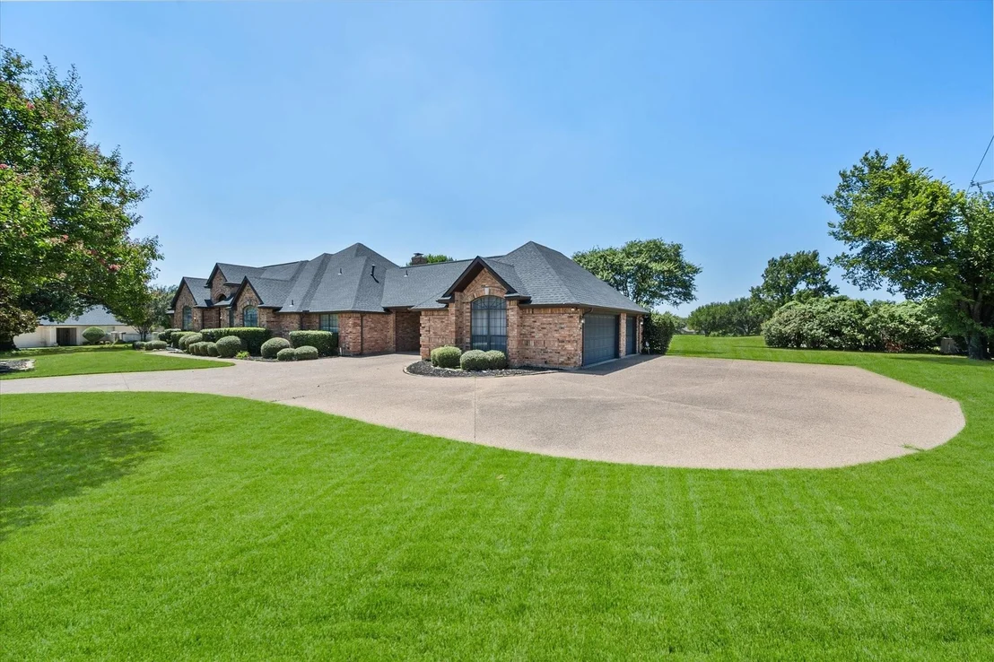 Photo of 1388 Fairhaven Drive