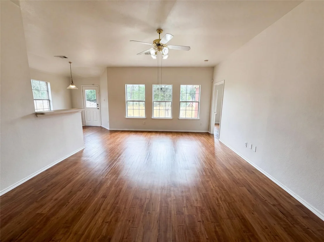 Photo of 5432 Nuthatch Street