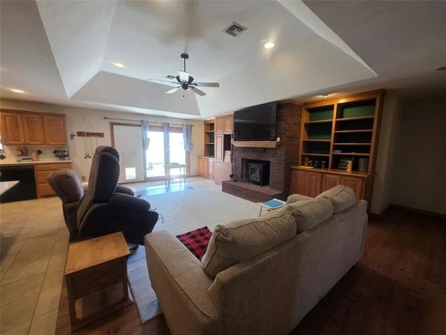 Photo of 1404 Roanoake Drive