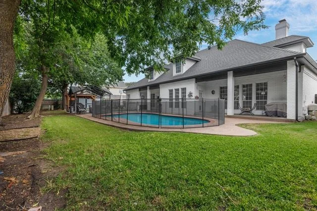 Photo of 1625 Lakeshore Drive