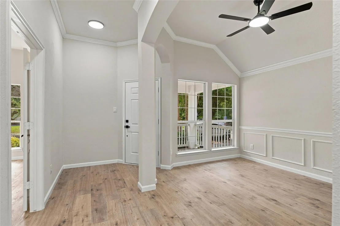 Photo of 1401 Live Oak Lane