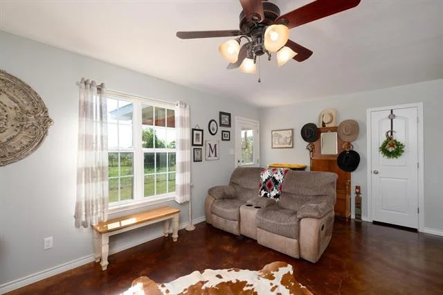 Photo of 1002 County Road 209