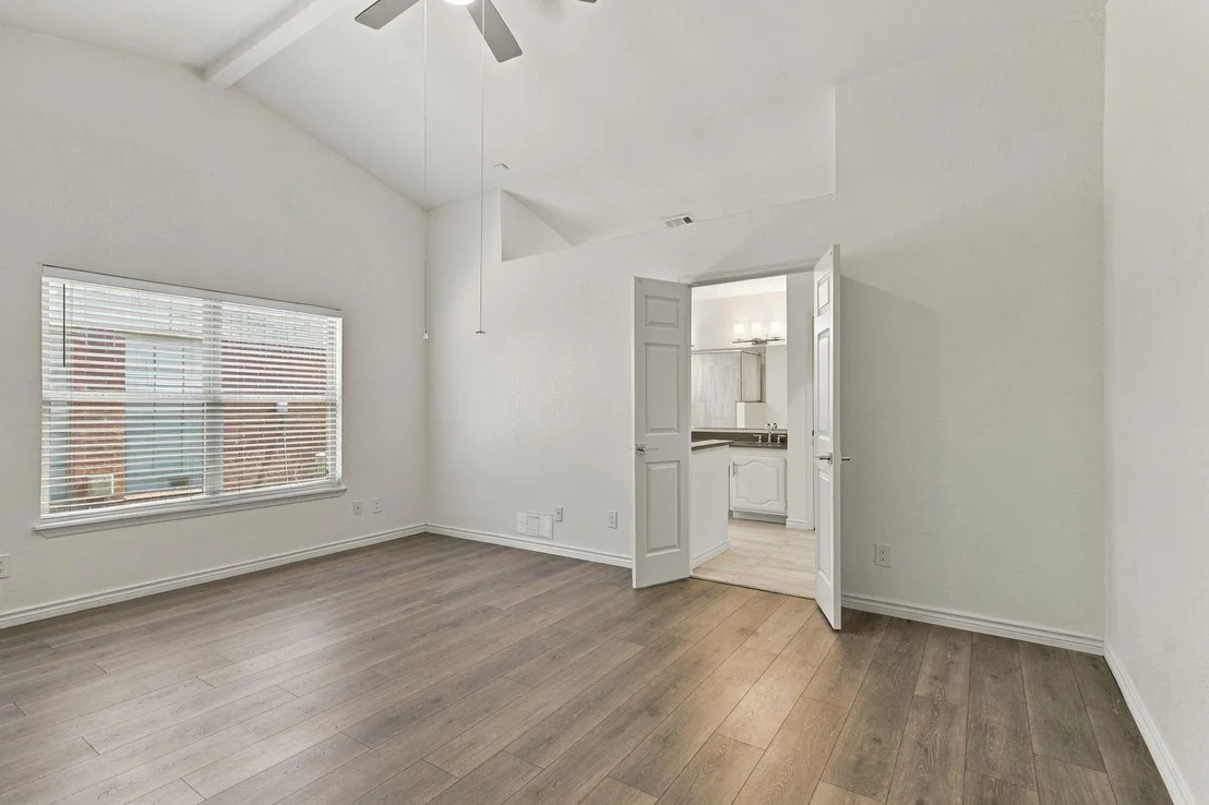Photo of 4405 Queen Circle