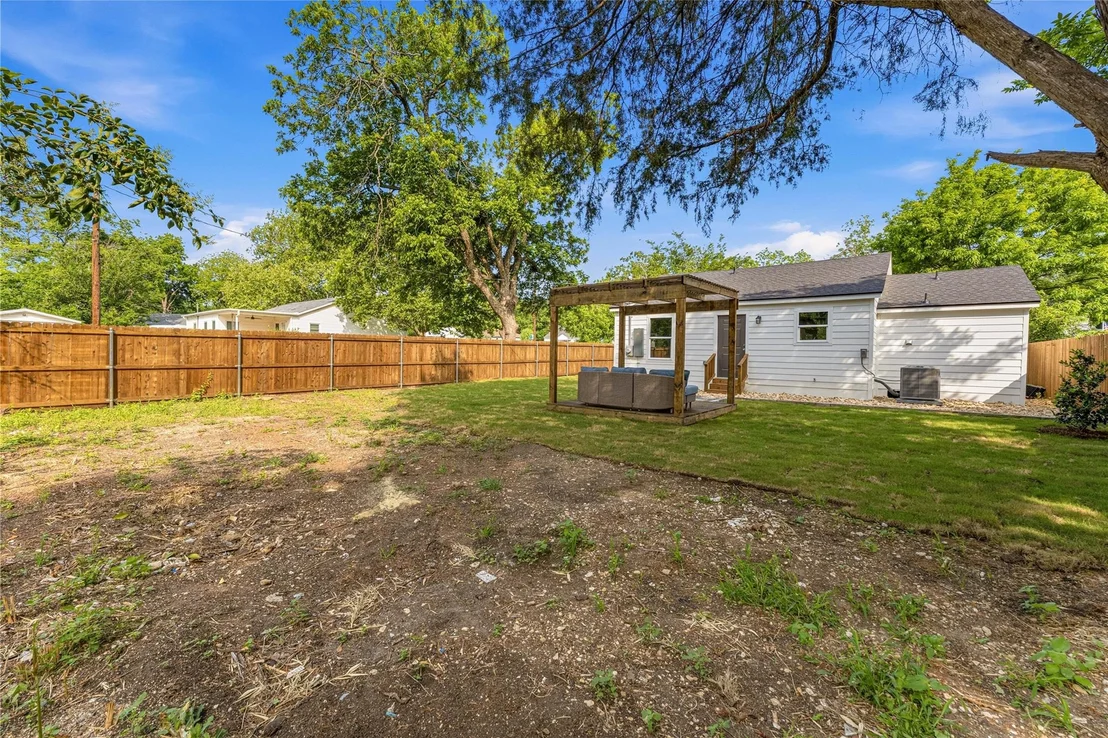 Photo of 2732 Mckenzie Avenue