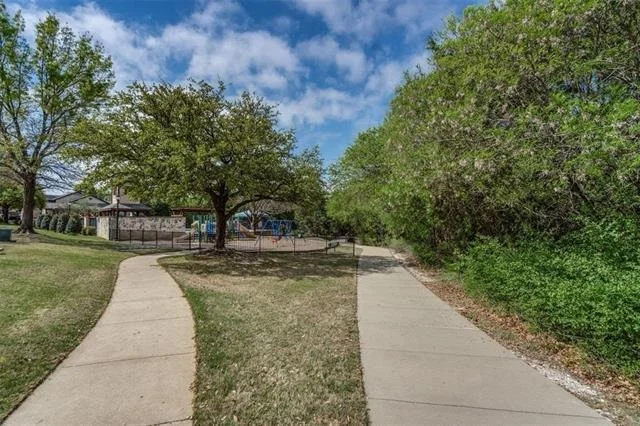 Photo of 1302 Hansberry Drive