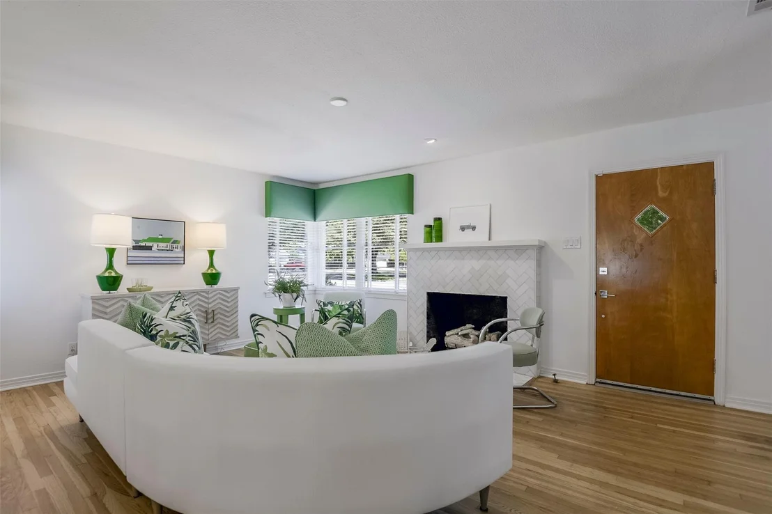 Photo of 1320 Barnes Drive