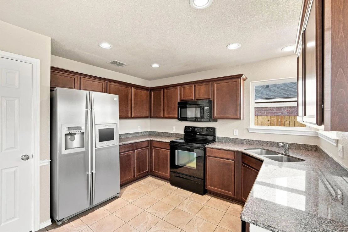 Photo of 1720 Lakeway Drive