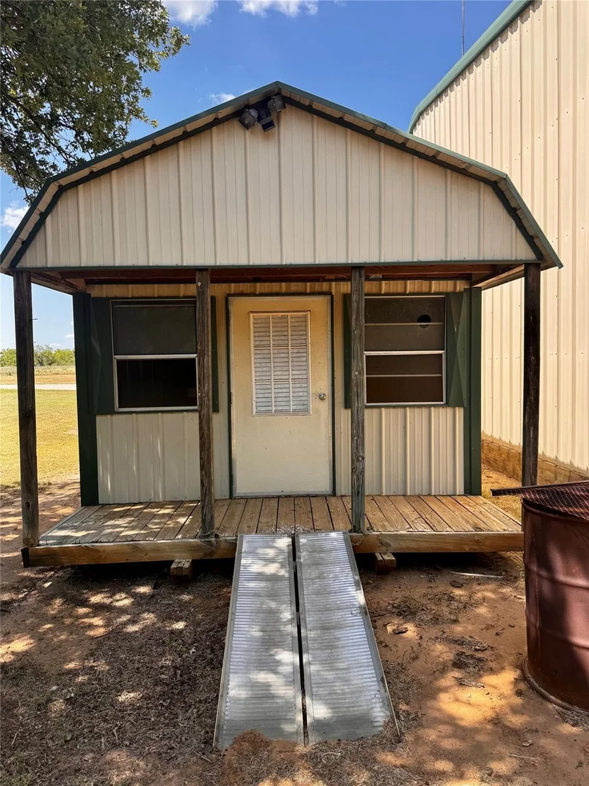 Photo of 25300 State Highway 279