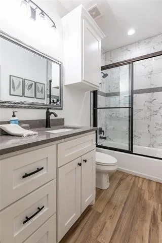 Photo of 350 Bella Way
