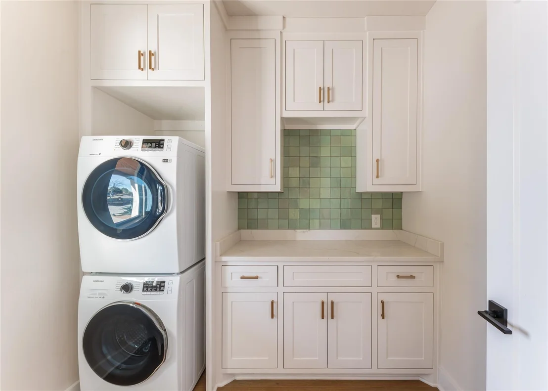 Photo of 1402 PR 21