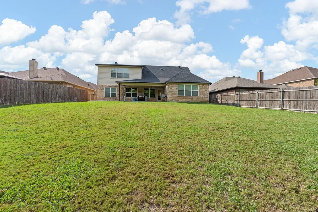 Photo of 3137 Shoreline Drive